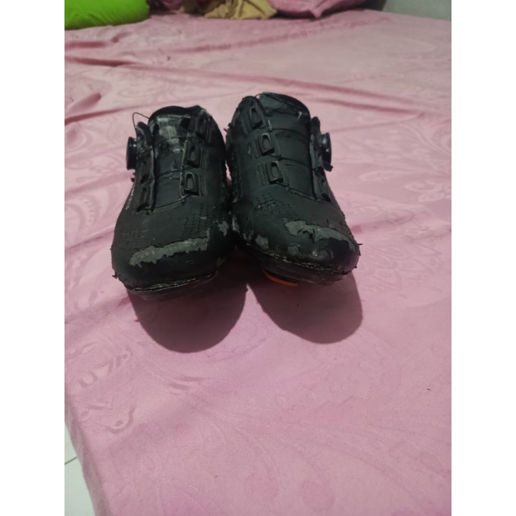 sepatu cleat tabolu