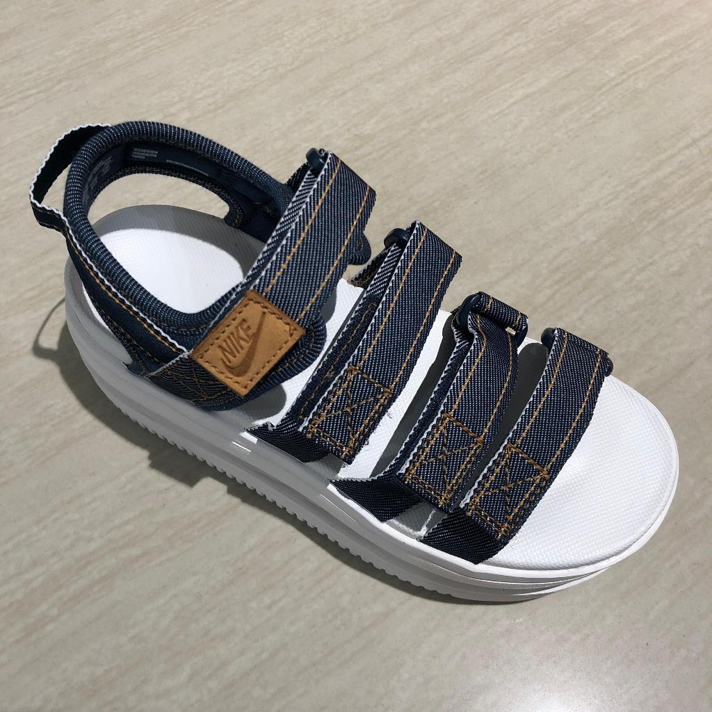 NIKE Sepatu Sendal Women Icon Classic Sandal SE FQ8701-400