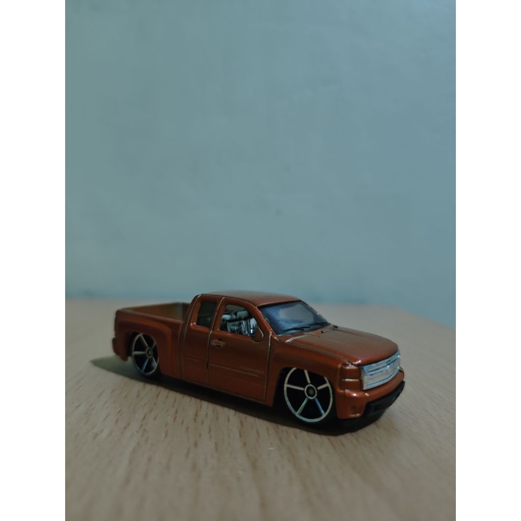 Hotwheels Loose 2007 chevy silverado