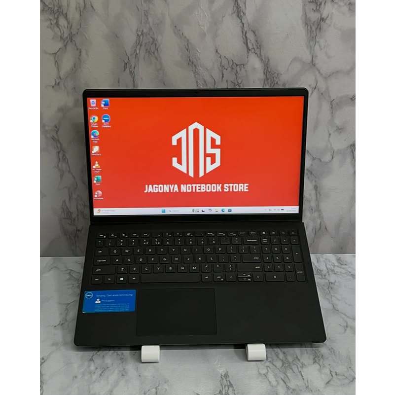 DELL VOSTRO 15 3510 i3 1115G4 RAM 8GB SSD 256GB NVMe Layar 15.6 HD