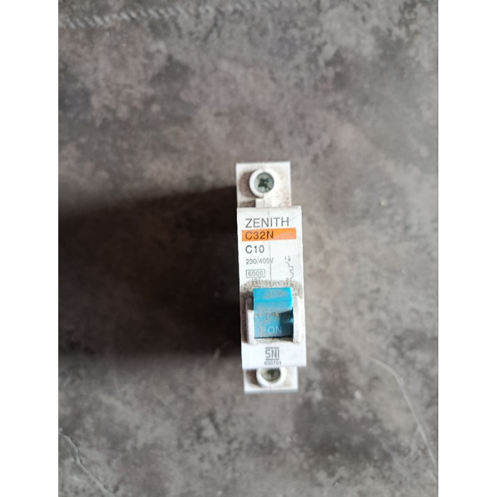 MCB Zenith 10 Ampere