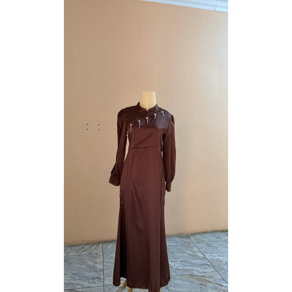dress kondangan mahogany