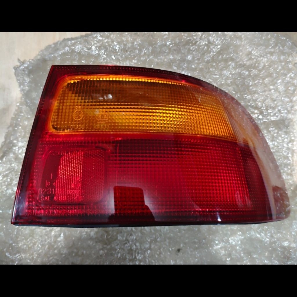Lampu belakang stoplamp kanan honda civic estilo SR 91 - 93 NOS ori
