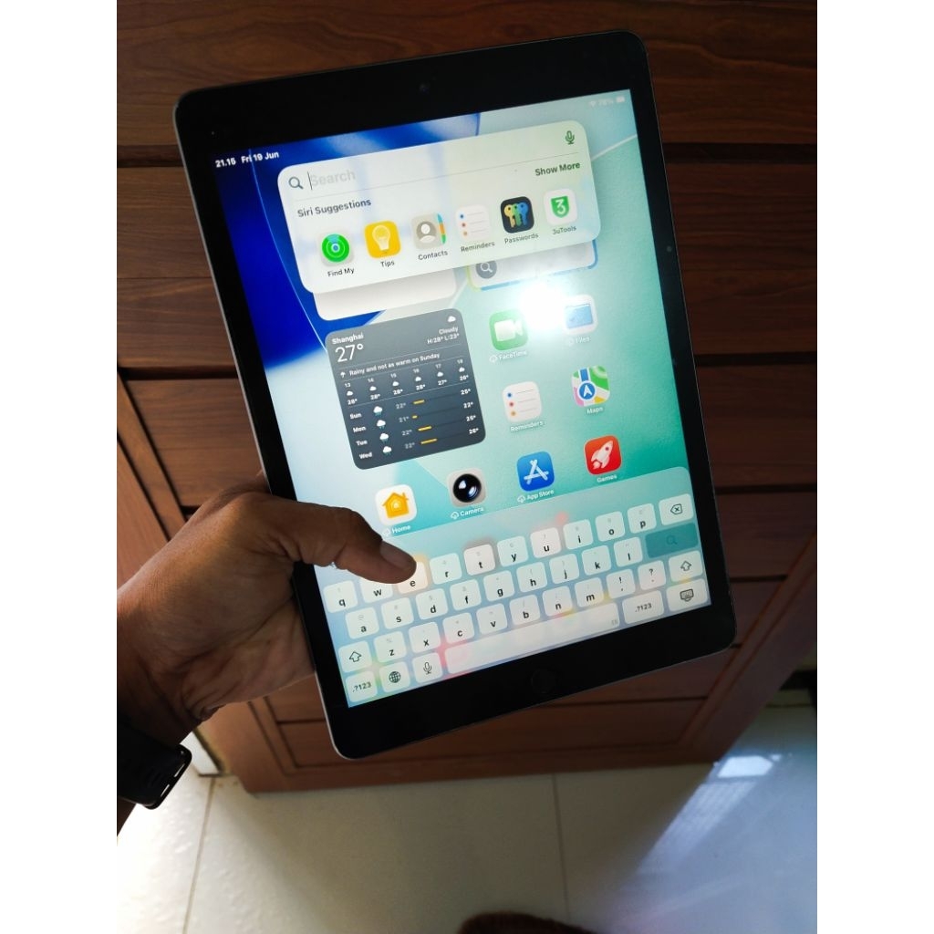 iPad gen 8 128 gb