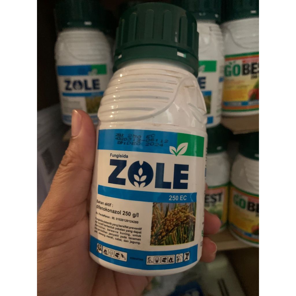 Fungisida Zole 250EC 250ml