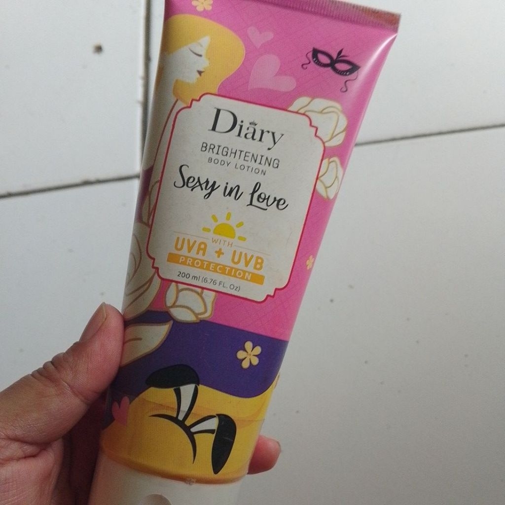 Diary brightening body lotion