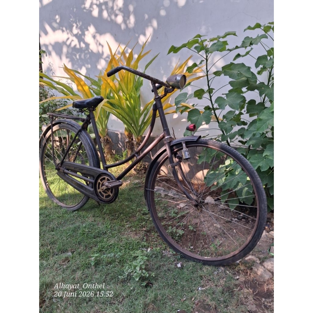 Sepeda Ontel Dames Phoenix Antik Tua Jadul