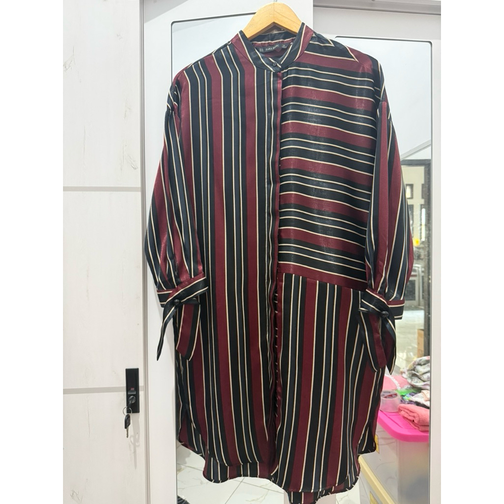 preloved zara tunik salur size Xs bahan silk