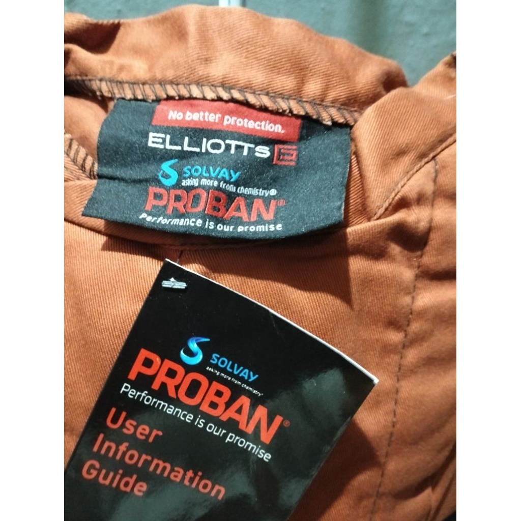 jacket las wakatac (size XL) warna orange original.