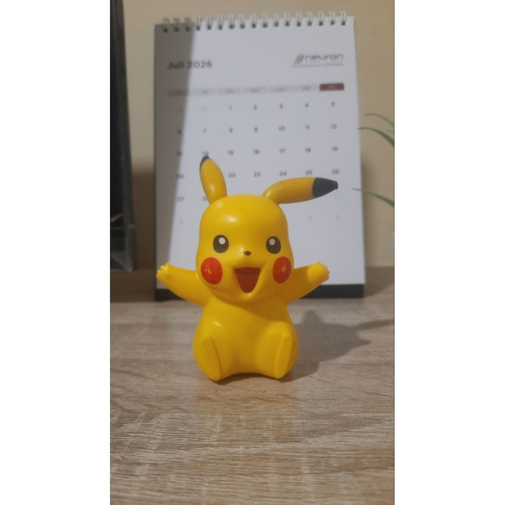 POKEMON PIKACHU EDISI MCD (PRELOVED)