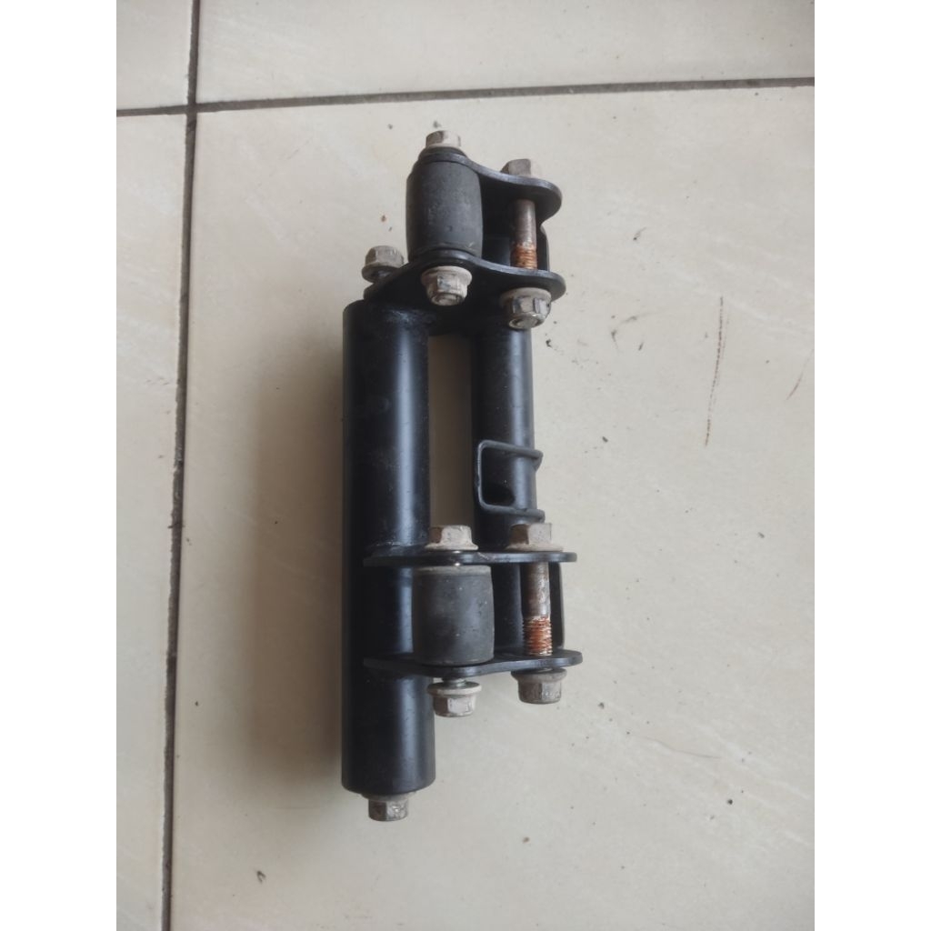 engine mounting Mio j Mio GT soul GT 115 ori