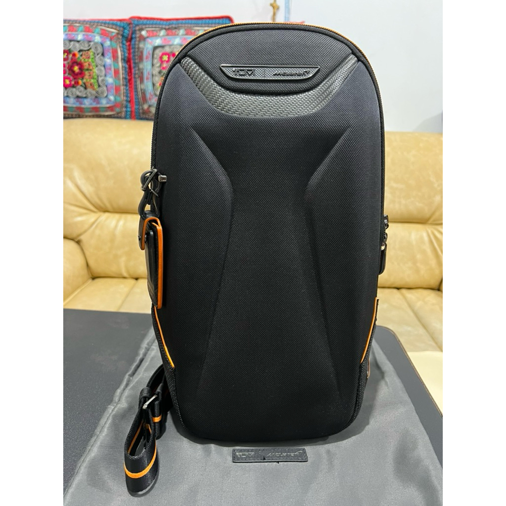 *PRELOVED* TUMI McLarenTorque Sling Bag - Tas Slempang Pria (Black)