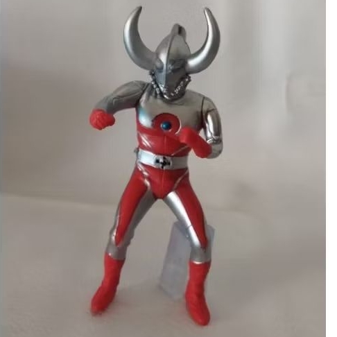 Mainan Action Figure Monster Ultraman