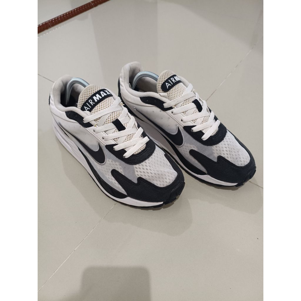 Sepatu Sneakers Nike Airmax Solo Black White
