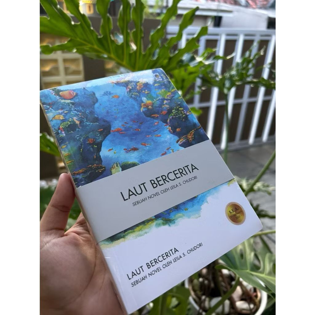 Buku Novel Preloved LAUT BERCERITA