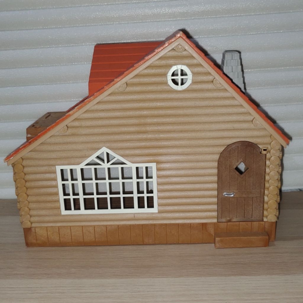 Sylvanian House Preloved