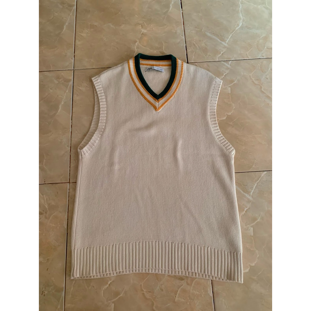 PRELOVED VEST ZARA