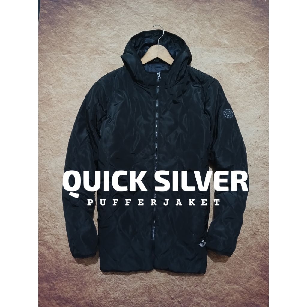 Jaket puffer keren QUICK SILVER empuk ringan bekas pakai
