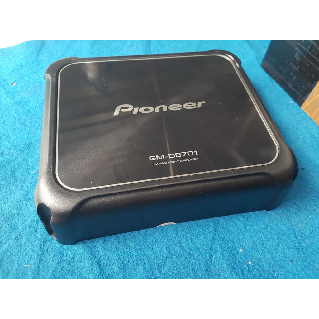 Power Monoblock Pioneer GM-D8701