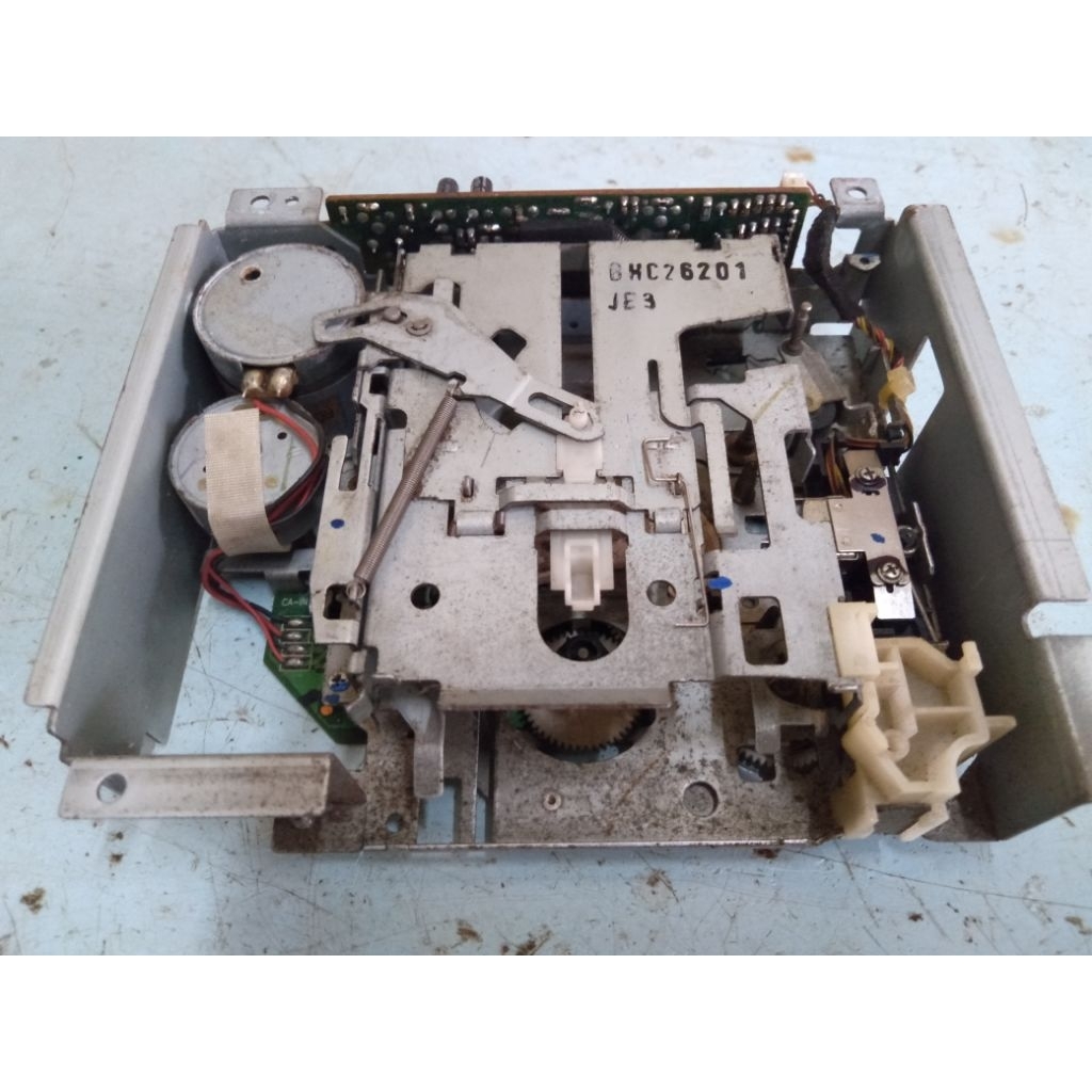 Mekanik tape copotan tape mobil jvc