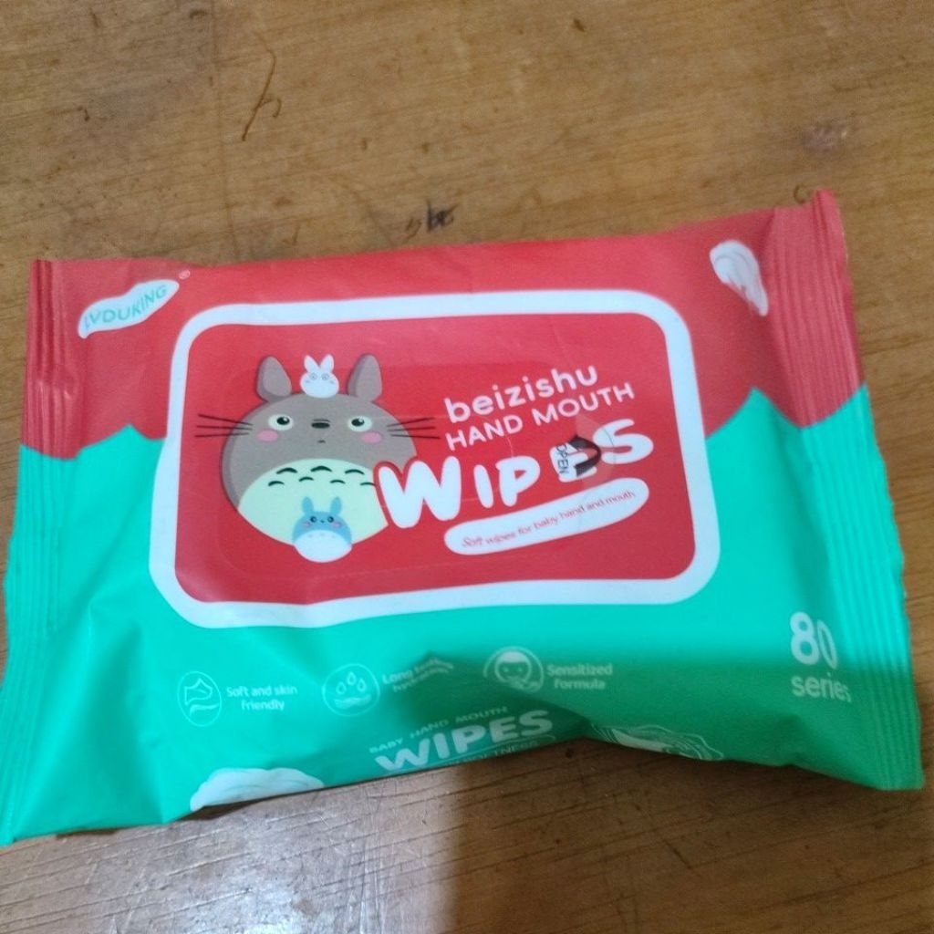 Tisu basah kucing