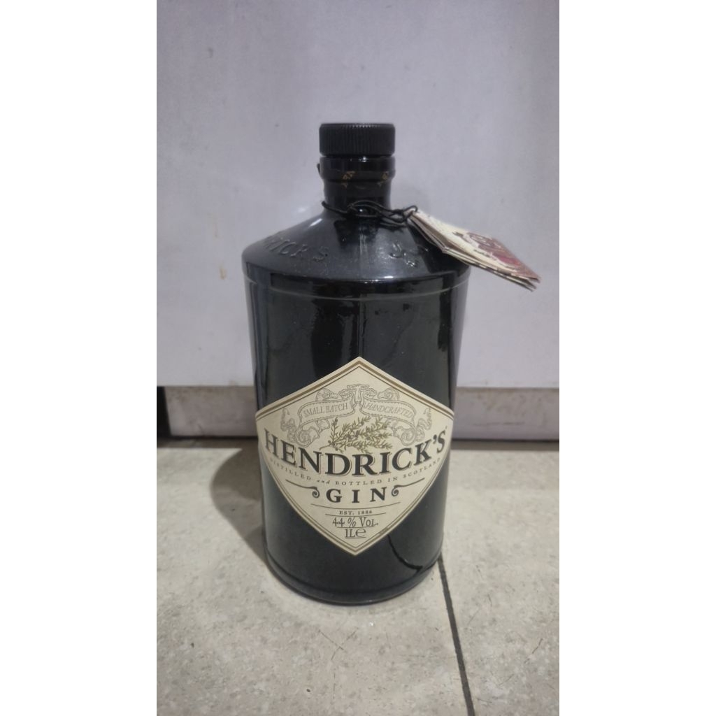 Botol bekas miras Hendrick's Gin 1 liter