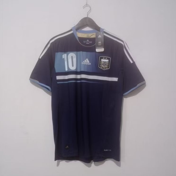 BNWT - SIZE M ARG  ARGENTINA JERSEY FA #10 MESSIi 2011 AWAY