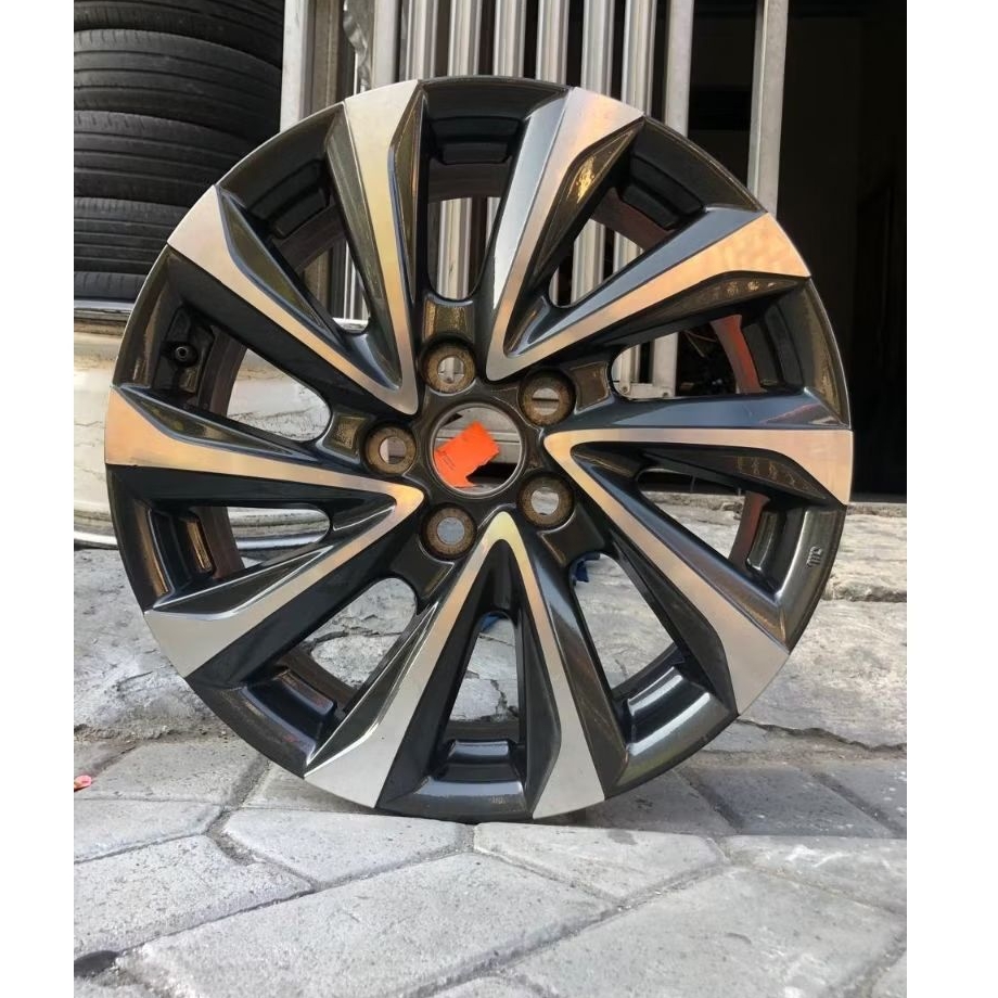 Velg Serep Ori New Voxy R17 PCD 5/114 Kondisi bekas masih bagus