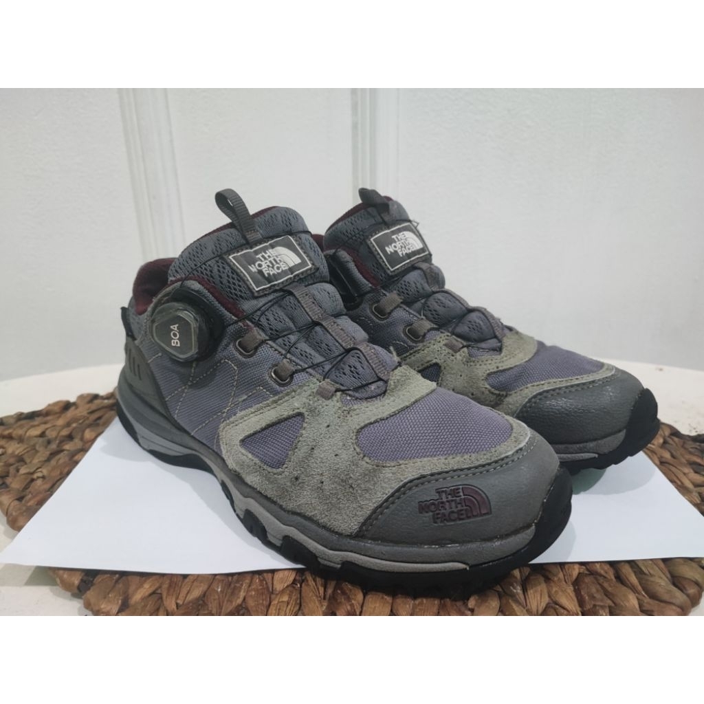 Sepatu TNF The North Face