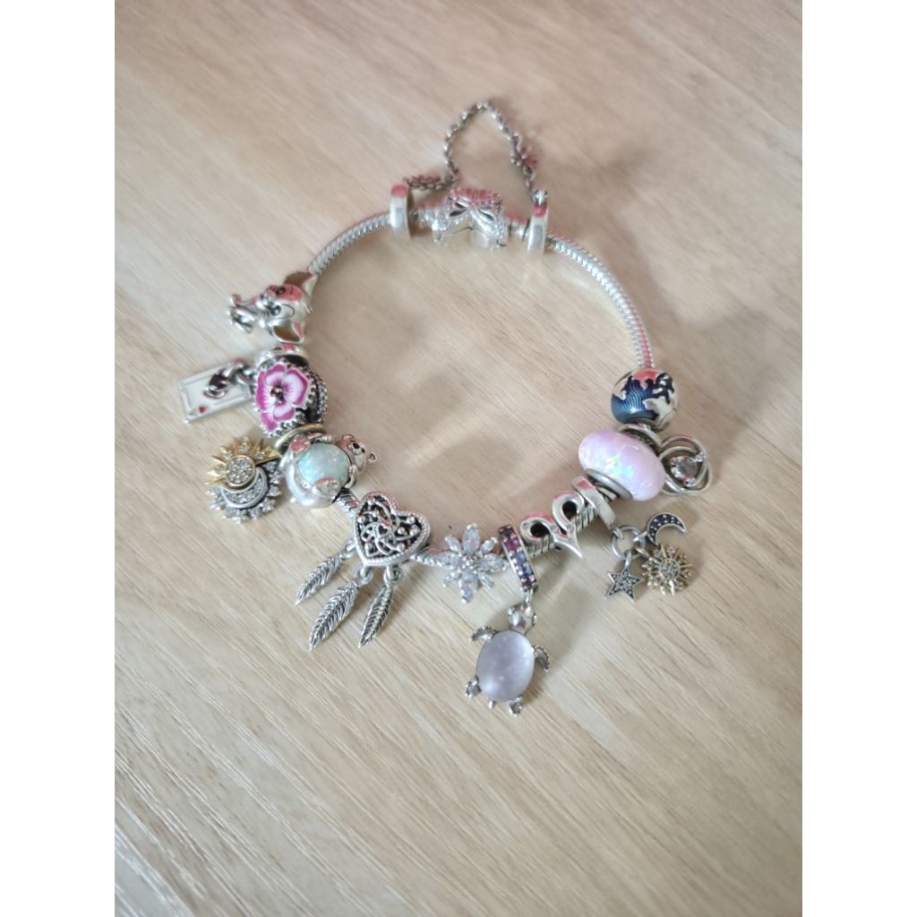 PANDORA CHARM ORIGINAL 100% PANDORA PRELOVED CHARM
