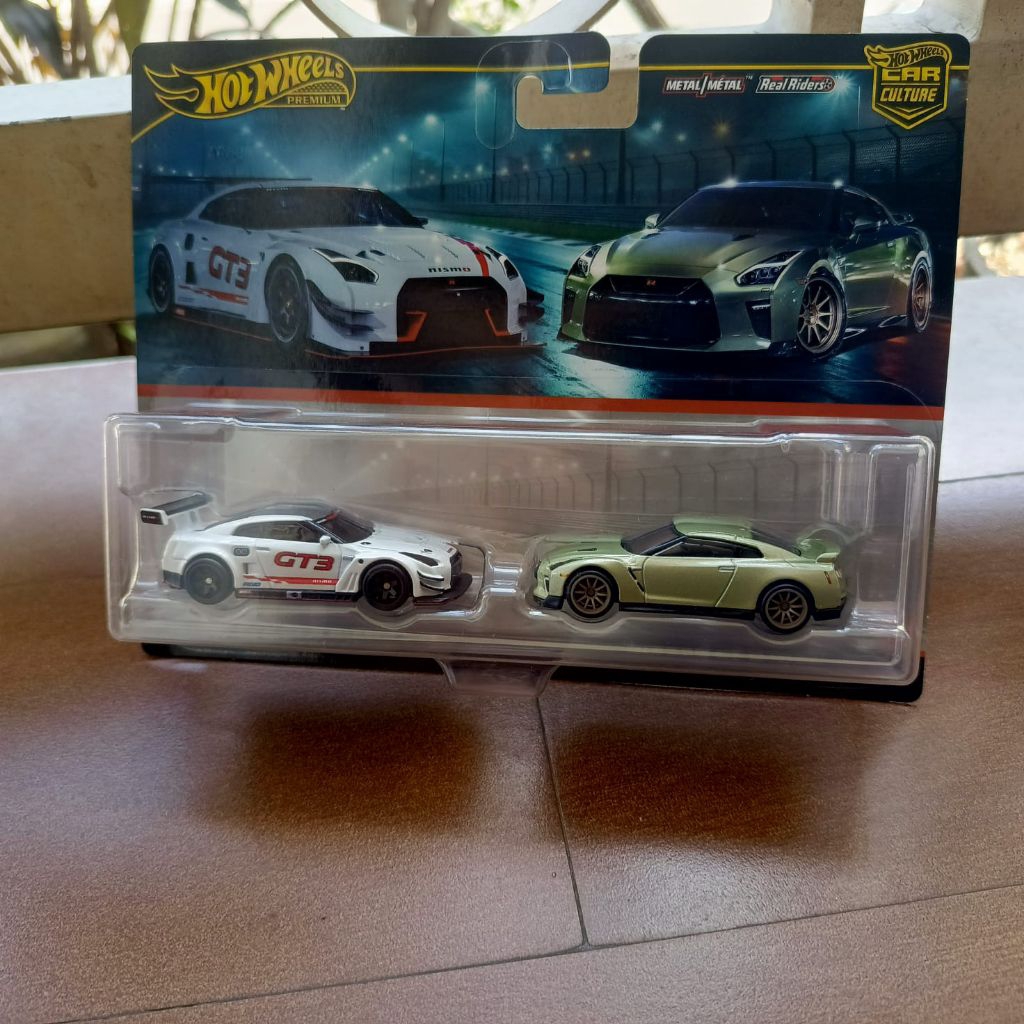 HotWheels Twin Pack Premium GR35