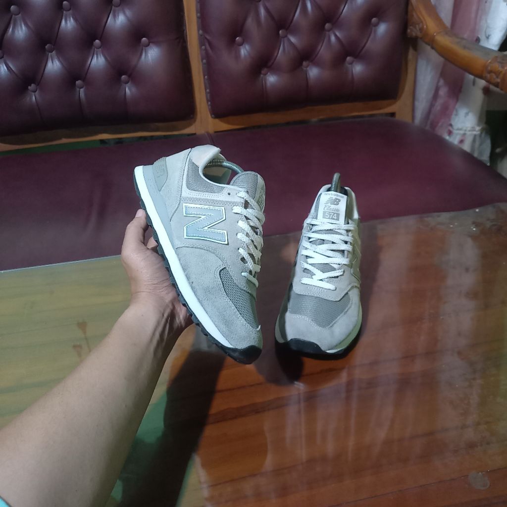 NEW BALANCE 574 CLASSIC GREY | SEPATU SNEAKERS PRIA WANITA SECOND BRANDED