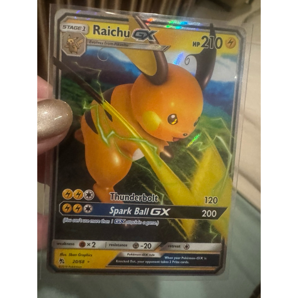 pokemon tcg Raichu GX  20/68  Sun & Moon: Hidden Fates