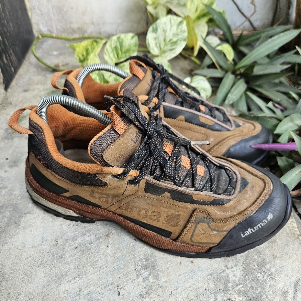 sepatu hiking second lafuma size 41(26,5cm)
