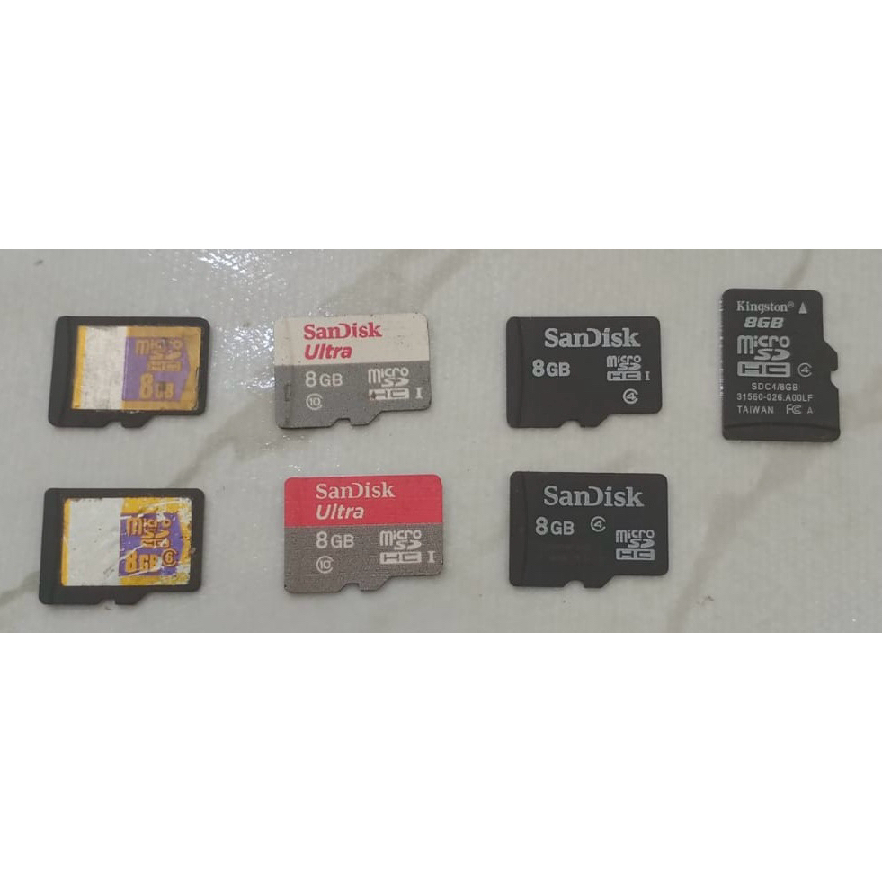 MEMORY CARD SECOND 8GB RANDOM