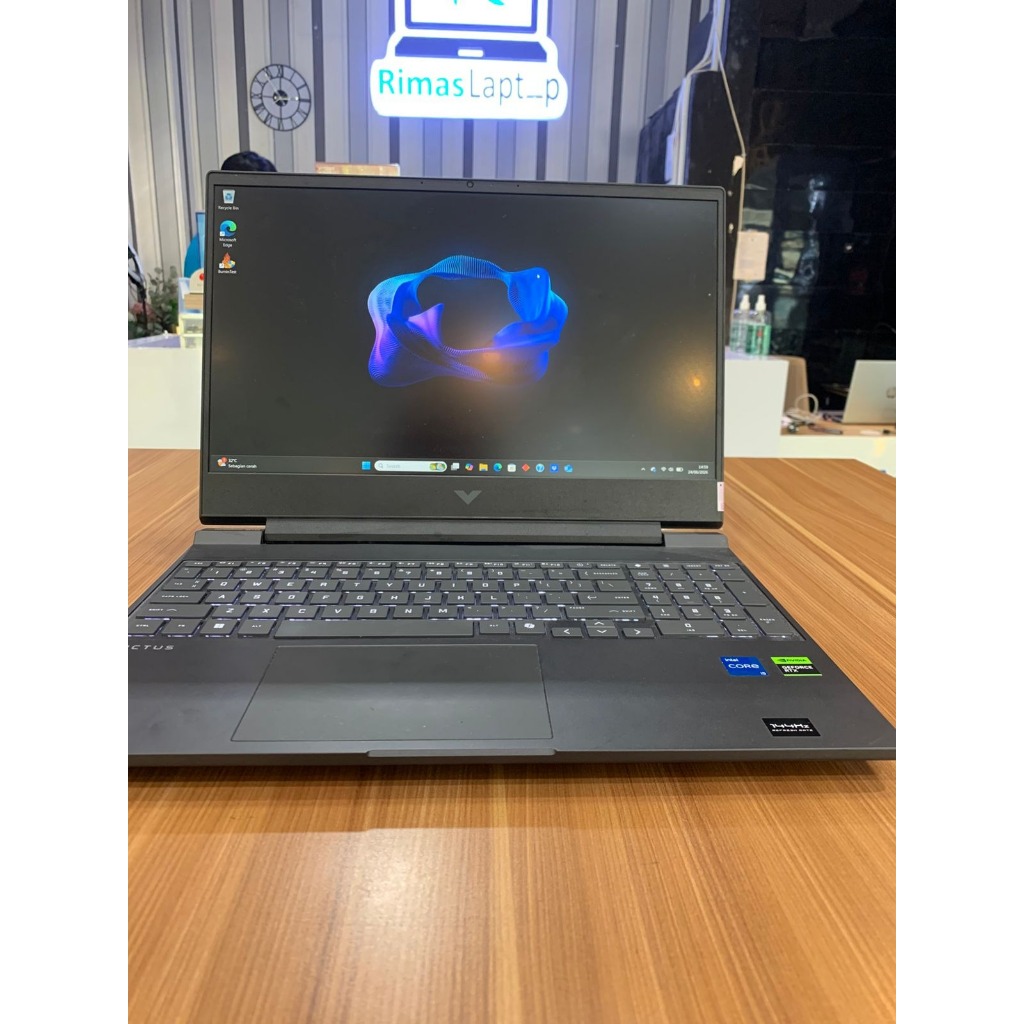HP Victus 15 RTX 4050 6GB i5 gen 13