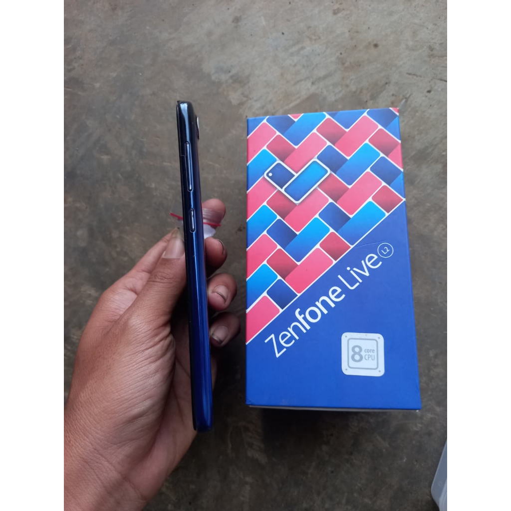 Asus Zenfone live L2 2/16 minus tidak bisa disentuh