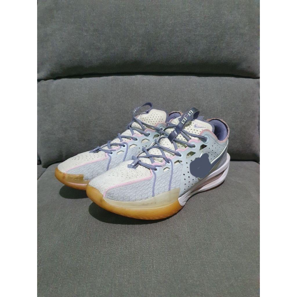 Sepatu Basket Second (Size 44.5)
