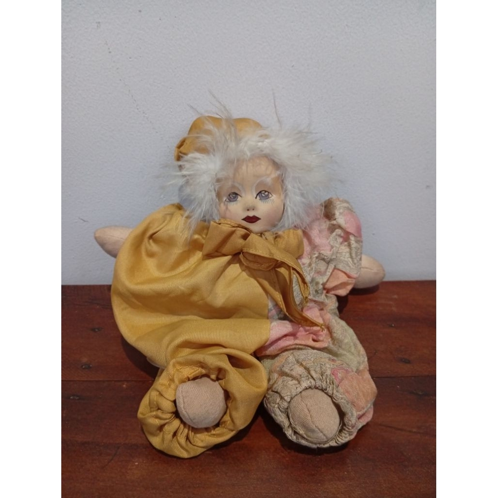 Boneka Porcelain Badut Kecil