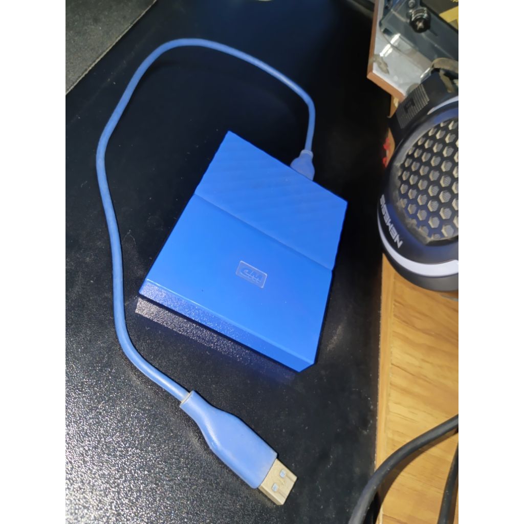 HDD  eksternal WD Elements 1 TB bekas bonus casing sama file game Pc lama