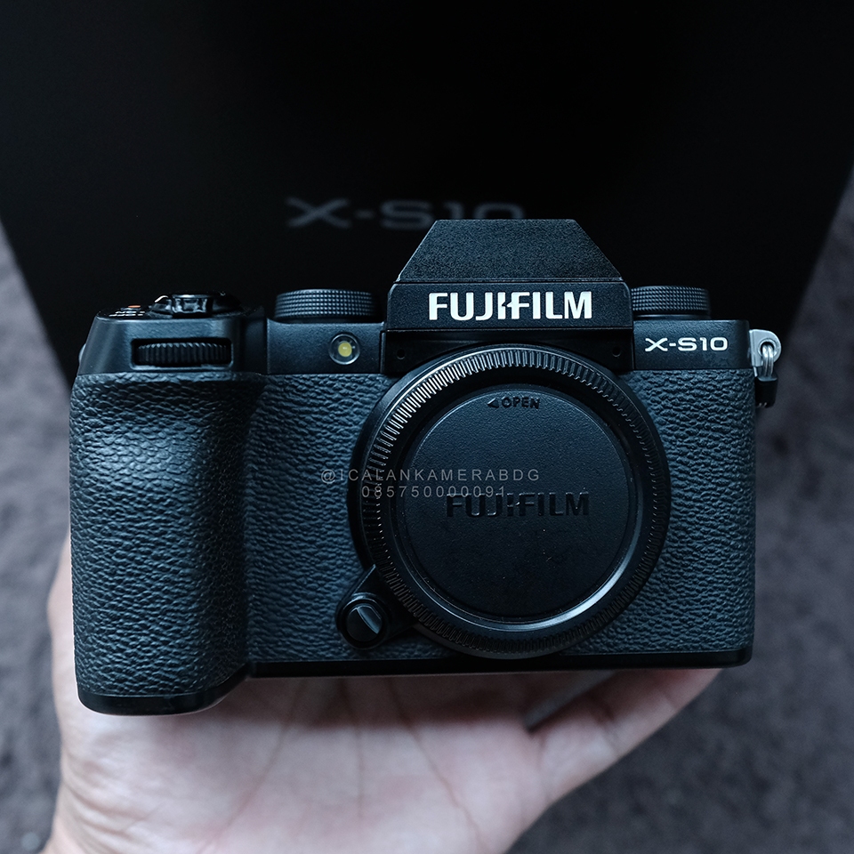 Fujifilm X-S10 XS10 Body Only Garansi Resmi FFID - Fujifilm xs10 Fuji