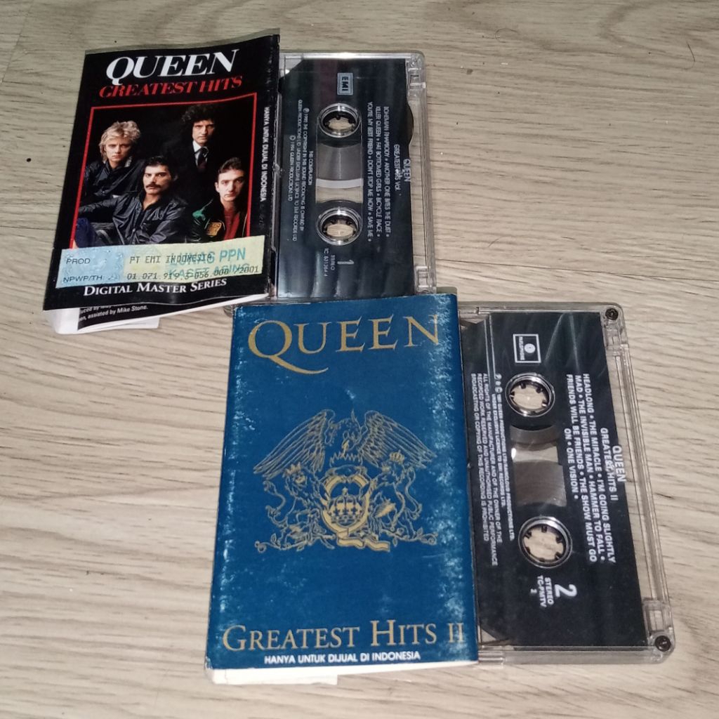 SEPAKET Kaset Queen - Greatest Hits I & II