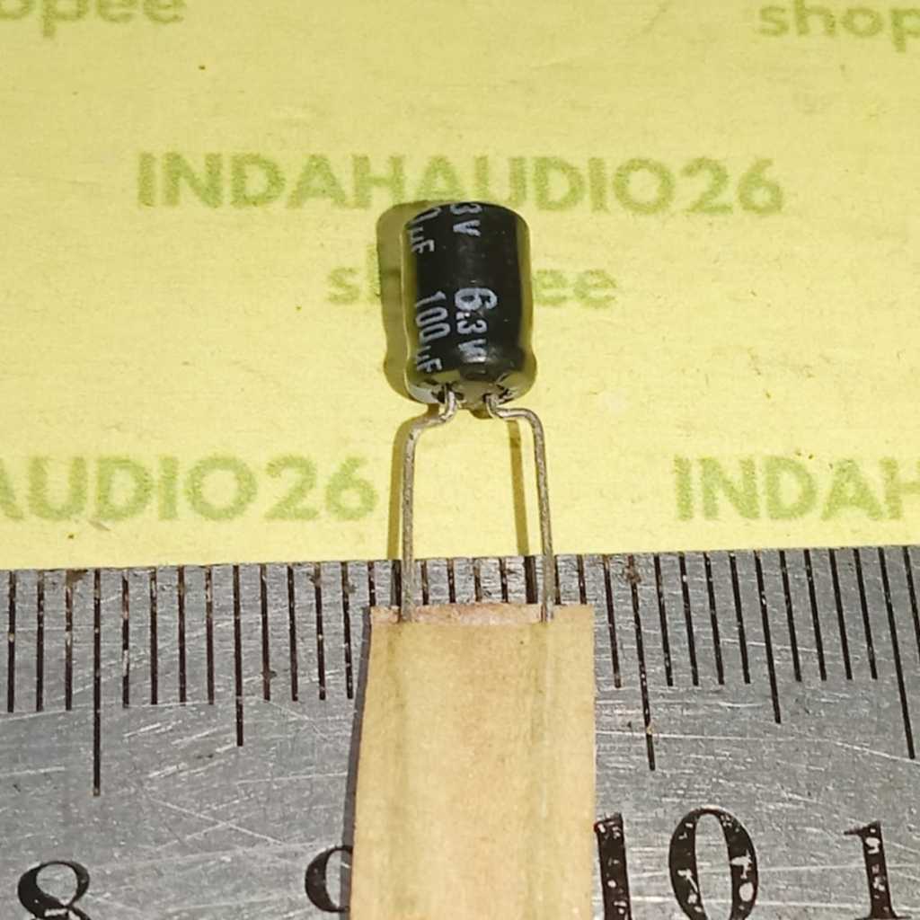 100uf 6v3  6.3v  6,3V  d5X7mm nippon chemicon  elco kapasitor elko capacitor 100uf 6v3  6.3v  6,3V