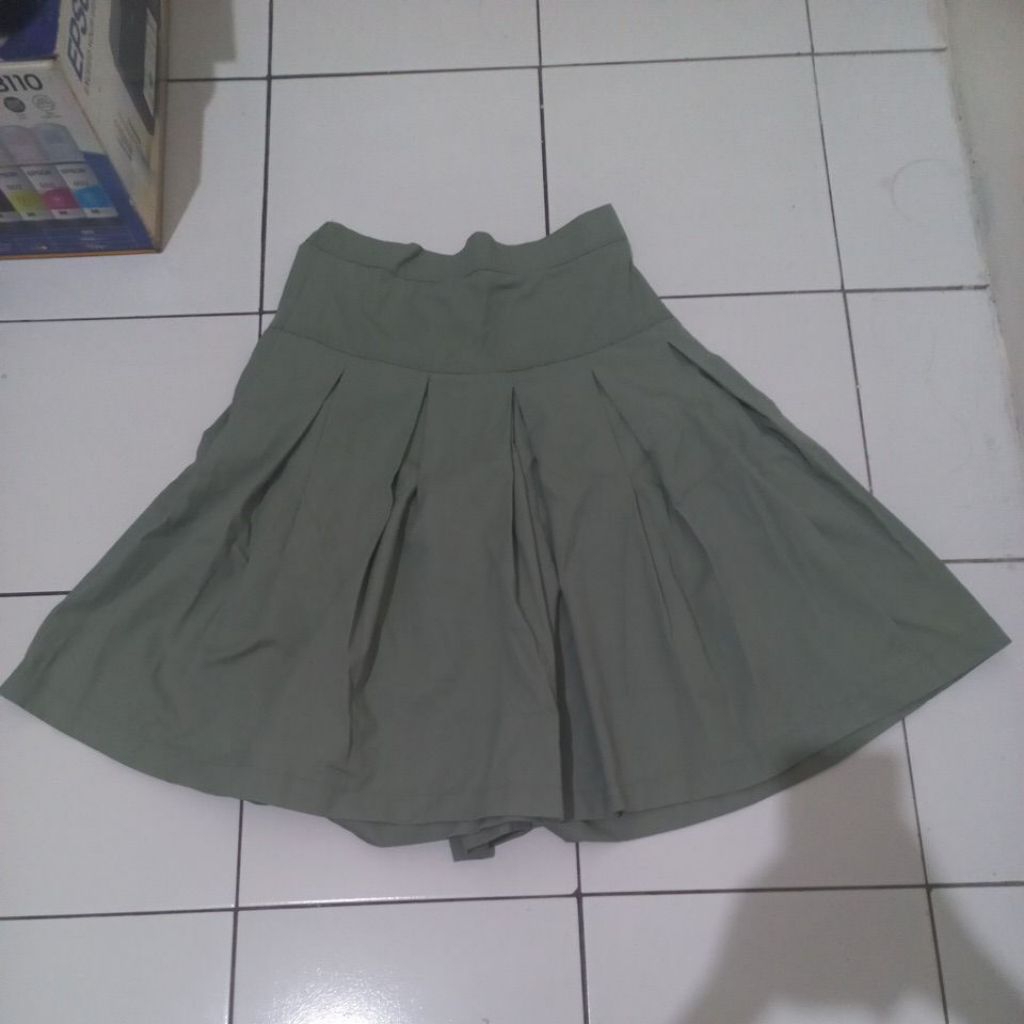 peeloved rok seragam SMA BPK PENABUR ukuran L
