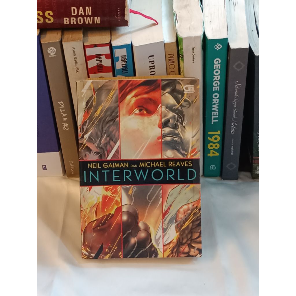 BUKU BEKAS ORIGINAL - NEIL GAIMAN & MAICHAEL REAVES - INTERWORLD
