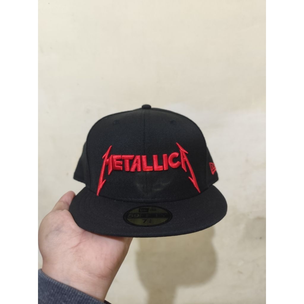 Topi snapback New era x Metallica