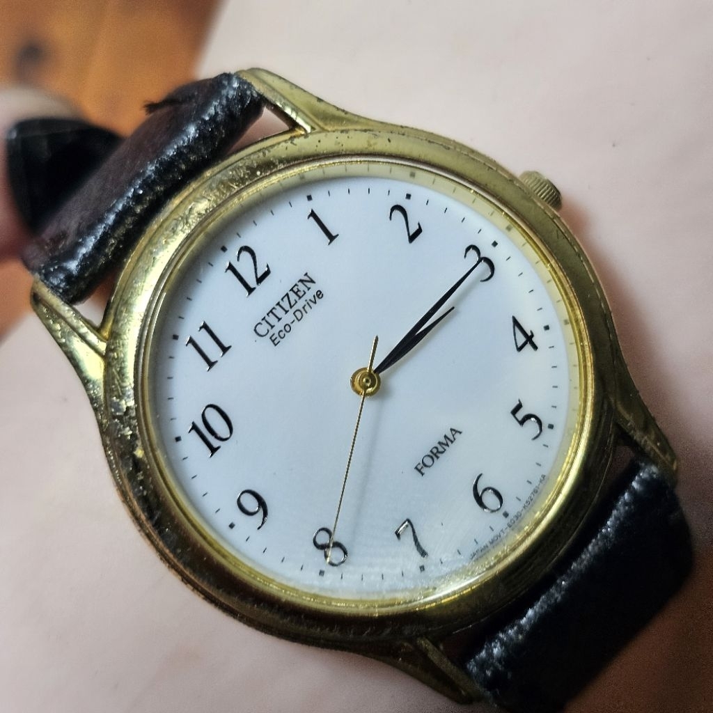 Jam Citizen Forma Eco-drive 170207 GN-0-OS Gold  Bekas