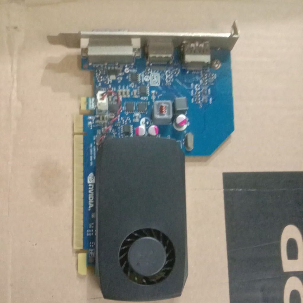 VGA card kapasitas 4GB 128 Bit DDR 3       Sappirhire Nvidia