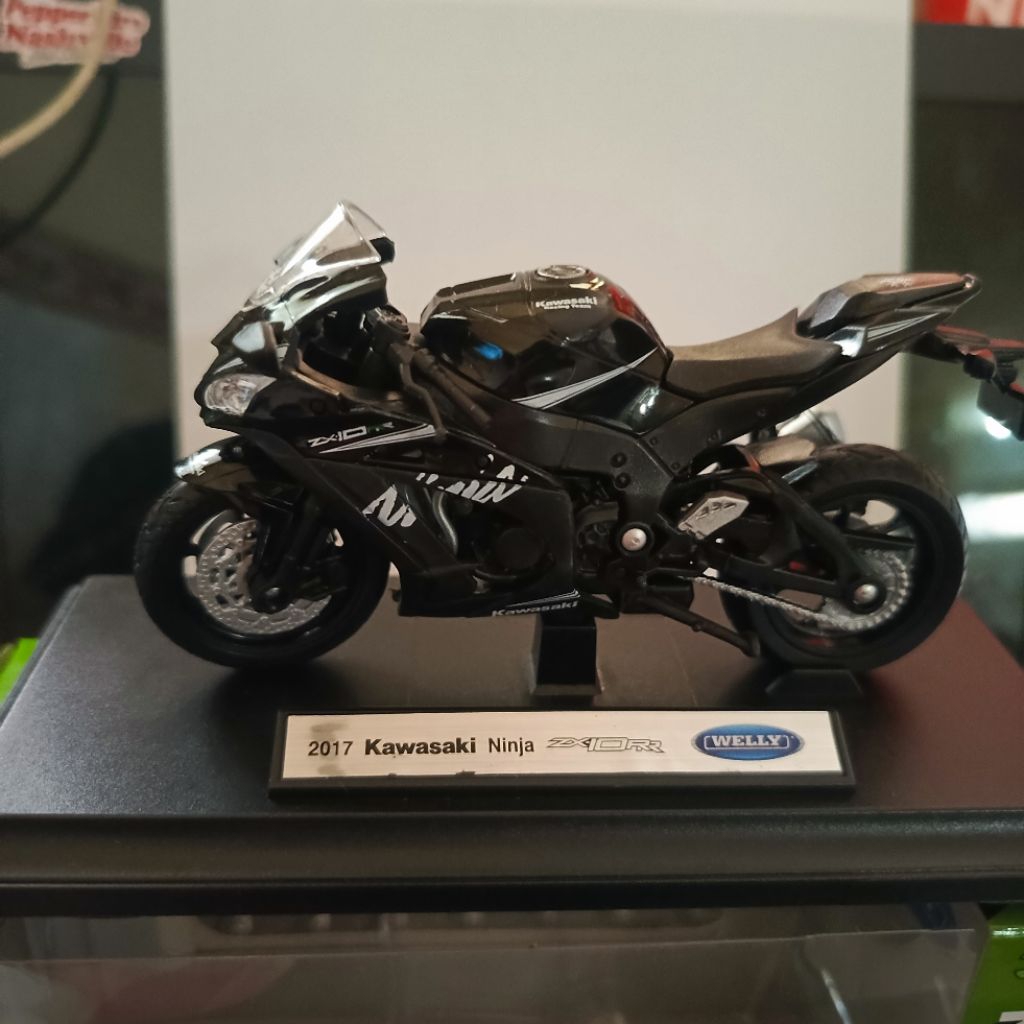 DIECAST MOTOR KAWASAKI NINJA 2017 1:18