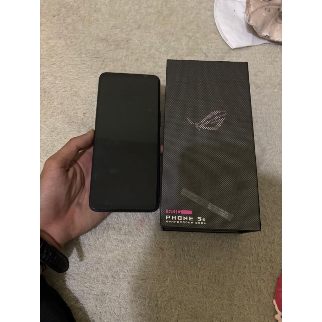 ASUS ROG 5S 8/128 GB SECOND MATOT
